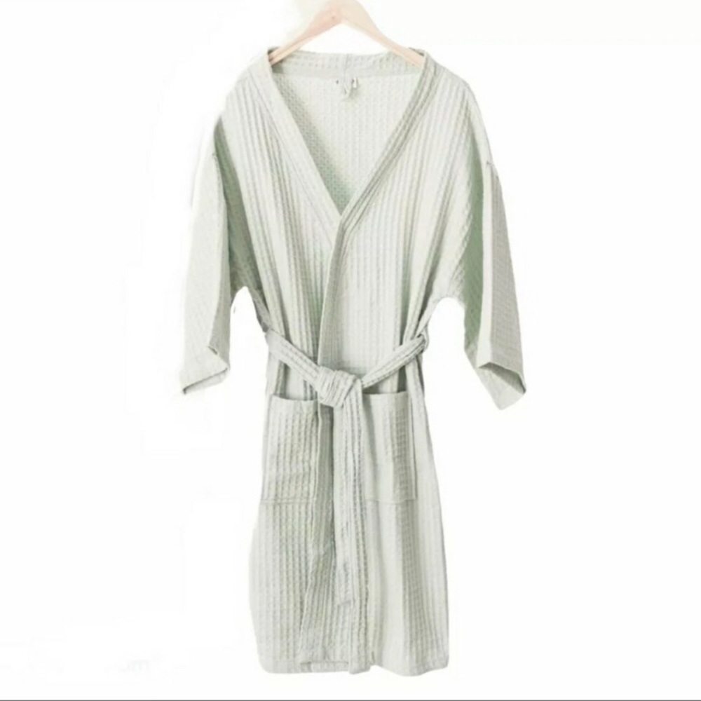 NWOT Bathen mint bathrobe